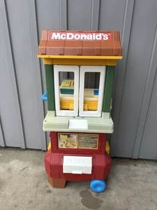 Vtg 1989 Fisher Price Fun With Food McDonalds Drive Thru Playset Rare - Picture 1 of 12