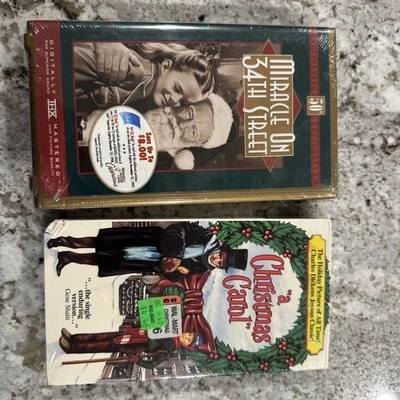 NEW SEALED VHS Miracle on 34th Street 50th Anniversary, and, A Christmas Carol Foto 1 de 2