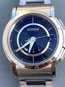 Reloj de cuarzo CITIZEN Serie 8 analógico esfera azul H11A-T014321 solo cuerpo - Imagen 1 de 10