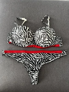 Completo set Intimissimi reggiseno e perizoma zebrato - Foto 1 di 9