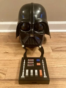 Star Wars Hasbro Electronic Darth Vader Voice Changer Helmet 2004 - Picture 1 of 3
