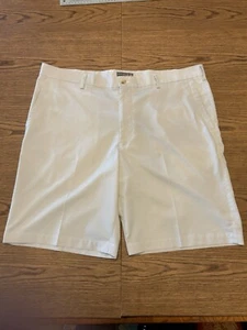 Peter Millar Pantaloncini da Golf Uomo 40 Crown Sport Salem Performance - Gessato - Foto 1 di 10
