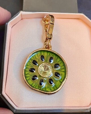 Juicy Couture猕猴桃吊饰 — 第 1/4 张图片