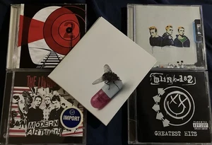 RHCP, BLINK 182, RFTC, LIVING END, GREEN DAY - NM ALT ROCK CD LOT - LOOK!! - Picture 1 of 6