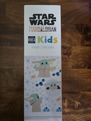 Calcomanías de pared decoración Star Wars Disney Mandalorian Grogu Baby Yoda NUEVO EN CAJA Foto 1 de 3