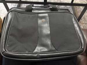 Wenger Swiss Army Laptop Computer Case Shoulder Bag Messenger Carry On 16 inch - Picture 1 of 4