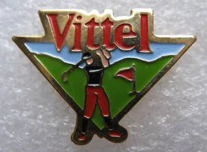 Pin's Boisson Eau Mineral VITTEL joueur de Golf #681 - Bild 1 von 1