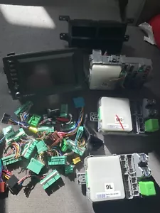Honda Pilot OEM GPS Navigation Dash Screen Display Fuse Boxes Wires Etc Repair? - Bild 1 von 12