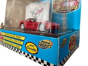 1:43 Road Champs 1997 Corvette red sealed package - Picture 1 of 7