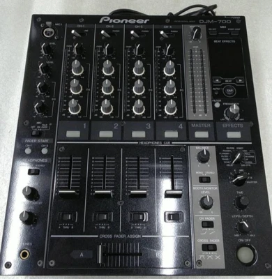 Pioneer DJM-700 Black DJ Mixer Used Junk As-Is No Accessories for Parts - Image 1 of 4