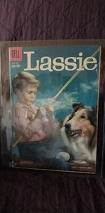 DELL MAGAZINE - volume 1 #46 Lassie - Picture 1 of 2