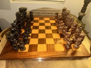 Beautiful African Hand Carved Chess Set - UNIQUE - Board not included - Picture 1 of 20