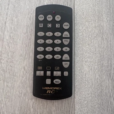 GENUINE MEMOREX RC3 Universal Remote Control – Tested & Working - Image 1 of 4