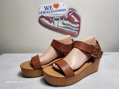 CHARLOTTE RUSSE Women's Sandals Leather Buckle Brown Platform Size 10 - Image 1 of 4