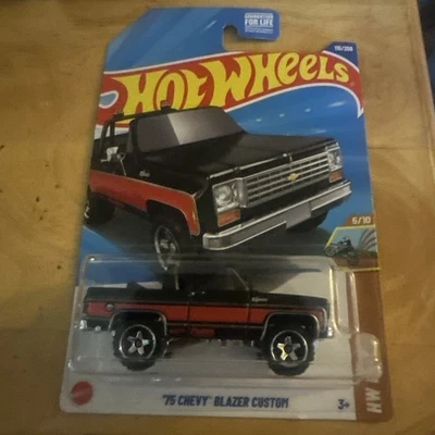 Hot Wheels 75 Chevy Blazer Custom Die-Cast Car 115/250 - Image 1 of 2
