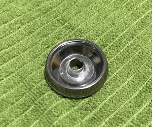 Radio dial Ford plateado vintage - Nº de pieza 9773987 6 - Oldsmobile, Lincoln - Imagen 1 de 3