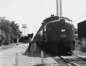 Missouri-Kansas-Texas No. 52-C, Highland Park TX Depot 5 x 7 Photo - Picture 1 of 1