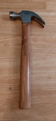Martillo de garra Hyper Tough mango de madera 16 oz usado Foto 1 de 4