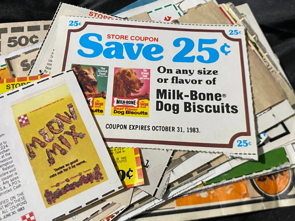 Lote de más de 150 cupones de comida vintage vencidos para mascotas perros y gatos 1983-84 Foto 1 de 3