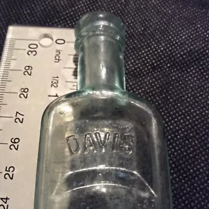 Antique Davis Vegetable Pain Killer Clear Bottle Empty - Picture 1 of 6