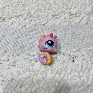 Littlest Pet Shop SEAHORSE 1011 Generation 3 pink with tattoos - Picture 1 of 5