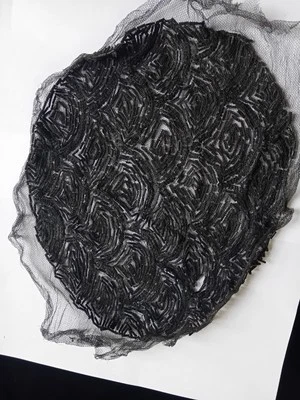 Modèle de Broderie Perles sur Tulle Ancien 1930   34 cm x 25 cm - Photo 1/4