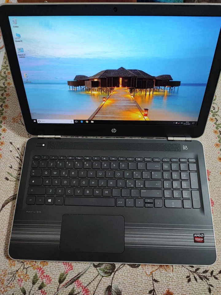 Computer Notebook Hp PAVILIONi15 B&0 12 Gb Ram 500 Gb Hard Disk - Immagine 1 di 4