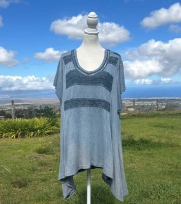 One World Blue Lace Short Sleeve Asymmetrical hem tunic top large - Image 1 of 4