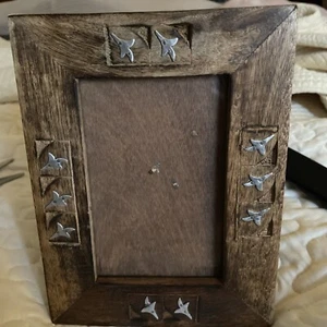 Wooden Hand Carved Fram 5”x7” Picture Metal Accents - Picture 1 of 7