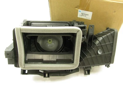 NEW GENUINE OEM GM 92258048 Blower Motor W/ Housing 11-13 Chevy Caprice POLICE - Image 1 of 4