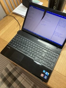 Sony Vaio VPCEB1E0E PCG-71312M - Core i3 2.13GHz - 4GB RAM / Faulty - Picture 1 of 10