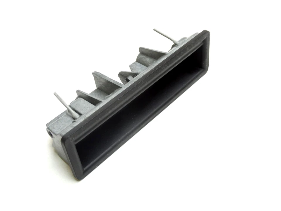 Original Audi A4 8E B6 Drucktaster Druckschalter Schalter Heckklappe 8E0827566 - Bild 1 von 1