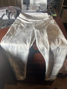 90 Degree By Reflex White/Gray Camo Girls Athletic Leggings 10 Med - Picture 1 of 2