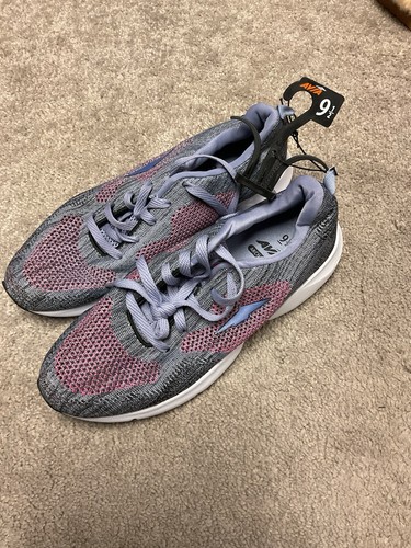 AVIA Women 9.5 Avis Athletic Shoes