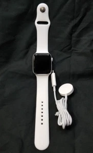 Apple Watch Series 5 44mm - Zdjęcie 1 z 16