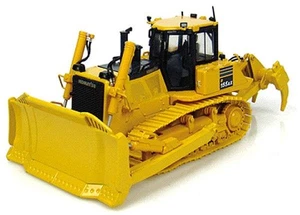 UNIVERSAL HOBBIES,Bull KOMATSU D155 AX With ripper, 1/50, UH8010 - Picture 1 of 1