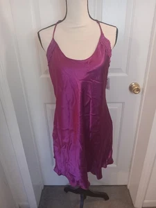 Lilac + London Women's Chemise/Nightgown Purple Size Large Shinny - Picture 1 of 11