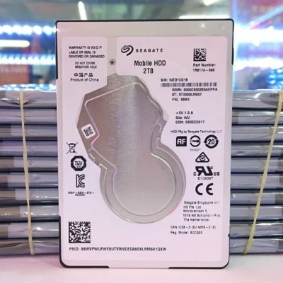 Seagate Mobile HDD (ST2000LM007) 2TB / 2000GB 2,5" SATA3 128MB Festplatte 7mm - Bild 1 von 4