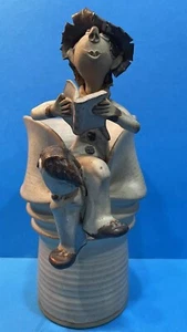 Vintage " Rob Fierek" Studio Pottery Figurine on Pot.Collectable - Picture 1 of 11