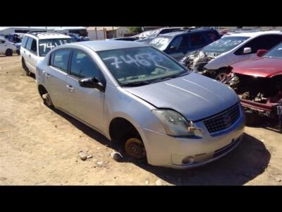 Used Right Headlight Assembly fits: 2008 Nissan Sentra 2.0L Right Grade A - Image 1 of 4