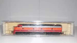 Life-Like N Scale #7230 E8 Locomotive Southern Pacific (6052) NIB - Picture 1 of 3