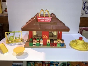Juego McDonalds Playskool Familiar Places 1974 vintage #430 - casi completo - Imagen 1 de 13
