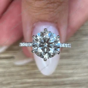 Anillo de aniversario nupcial de tulipán moissanita corte redondo de 3 quilates enchapado en oro blanco de 14 k - Imagen 1 de 9