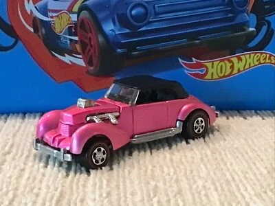 Классический шнур Hot Wheels Redlines 1971 ярко-розовый - Изображение 1 из 4