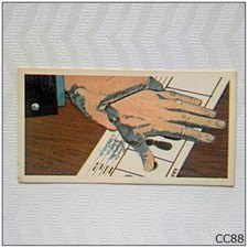 Brooke Bond Police File #16 Fingerprint Cigarette Card (CC88)