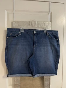 women’s plus size blue jeans stretch short size 24W. Bandolini - Picture 1 of 4