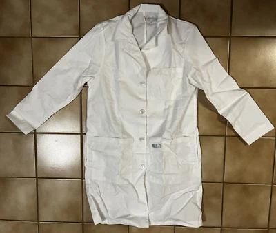 Womens White Landau Lab Coat Size 4, 4 Buttons, 3 Pockets, w Back-Belt - Image 1 of 4