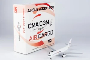 Modelo de avión de carga aérea NG Models 1:400 CMA CGM OO-CMA Airbus A330-200F - Imagen 1 de 8