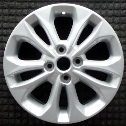 Llanta Chevrolet Spark 15 pulgadas pintada OEM 2019 a 2022 Foto 1 de 1