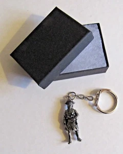F) KEYRING PEWTER BLACKBEARD EDWARD THATCH NOTORIOUS ENGLISH PIRATE CAPTAIN - Foto 1 di 3